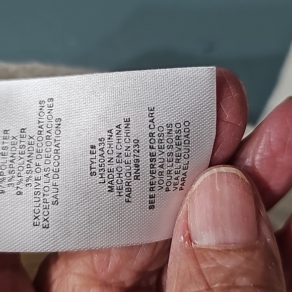 ABSOLUTELY FAMOUS, BoHo style 3 X cream top. Crochet at top. Cottage Core - Picture 10 of 11